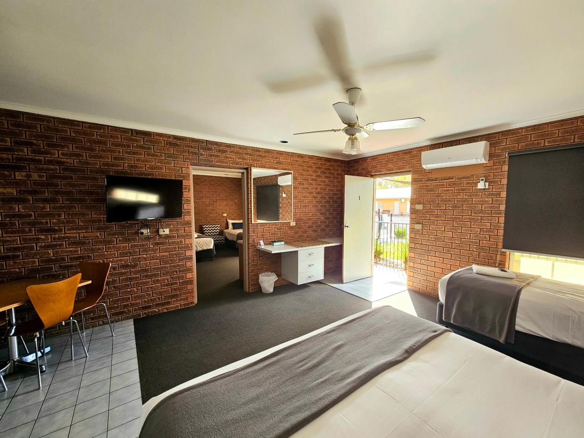 Bridge Motor Inn Tocumwal Exterior foto