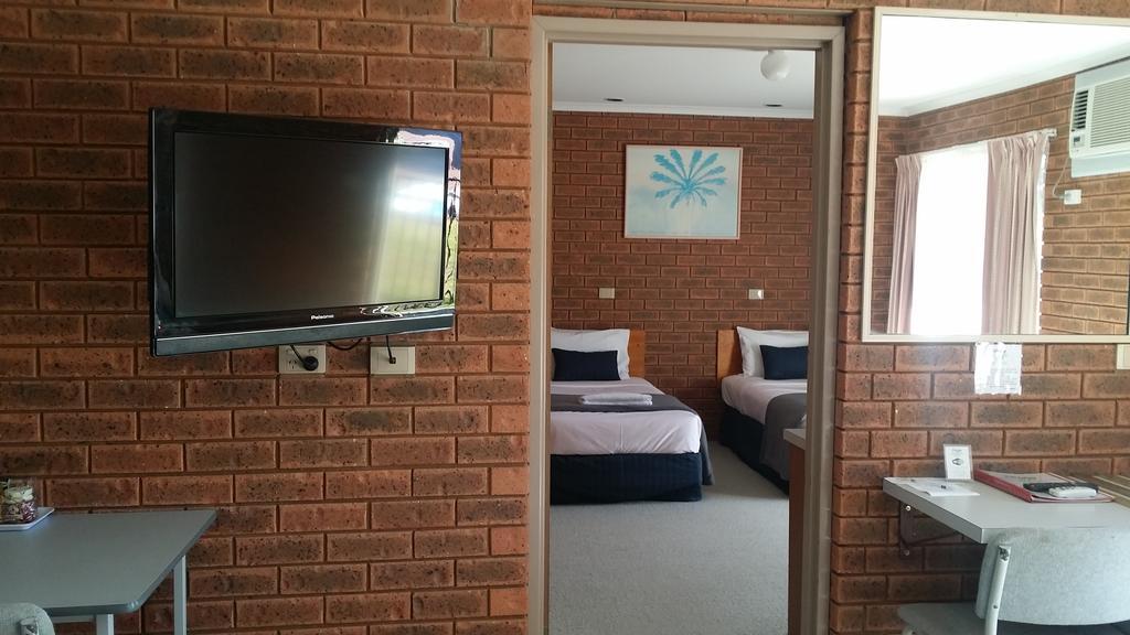 Bridge Motor Inn Tocumwal Exterior foto