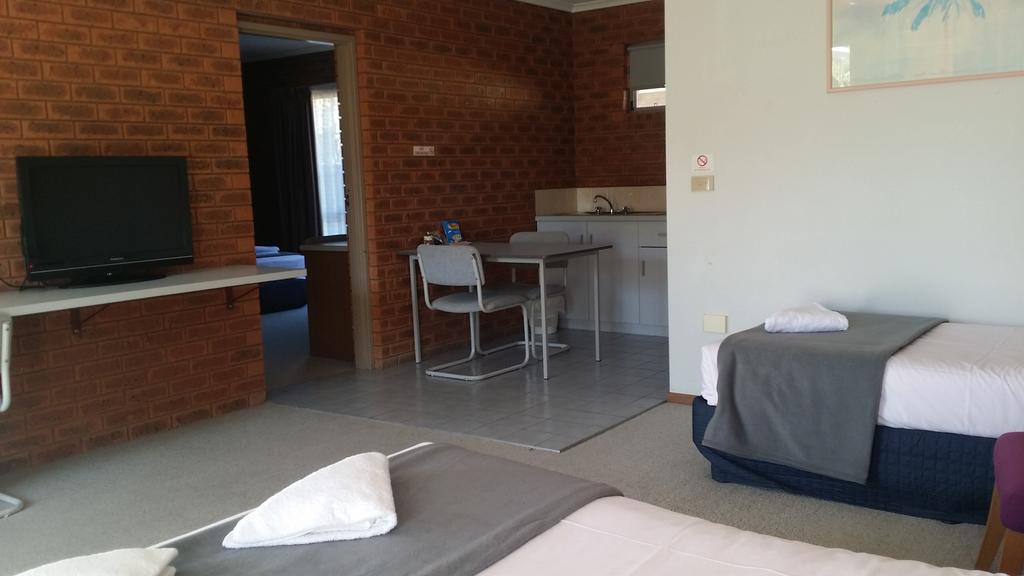 Bridge Motor Inn Tocumwal Exterior foto