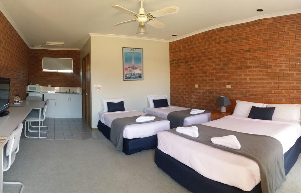 Bridge Motor Inn Tocumwal Exterior foto